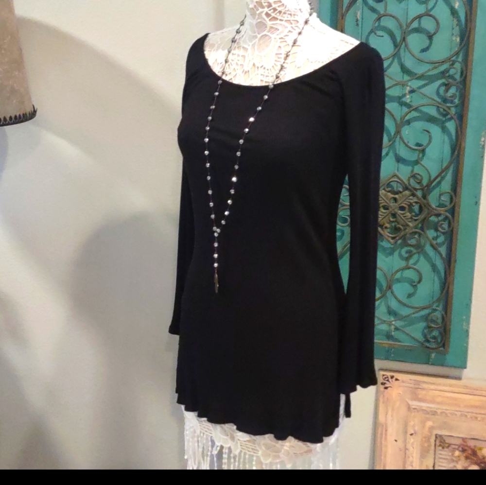 Black Scoop neck tunic